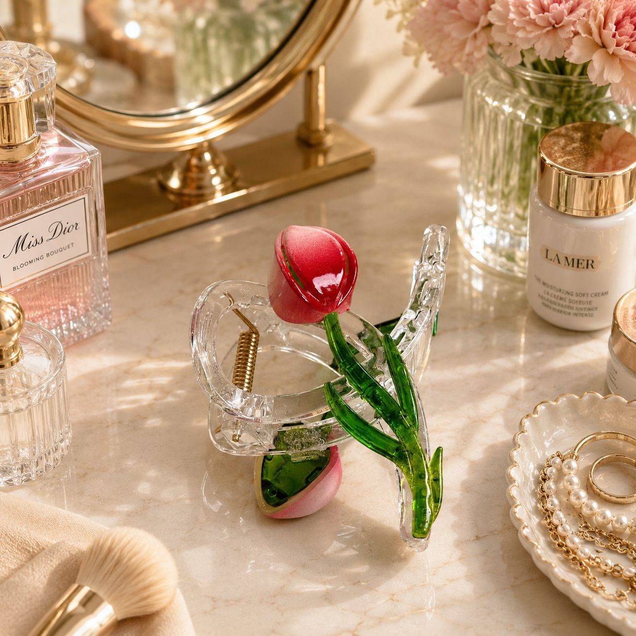 Korean-style tulip flower hair claw clip features a transparent, clear acrylic base